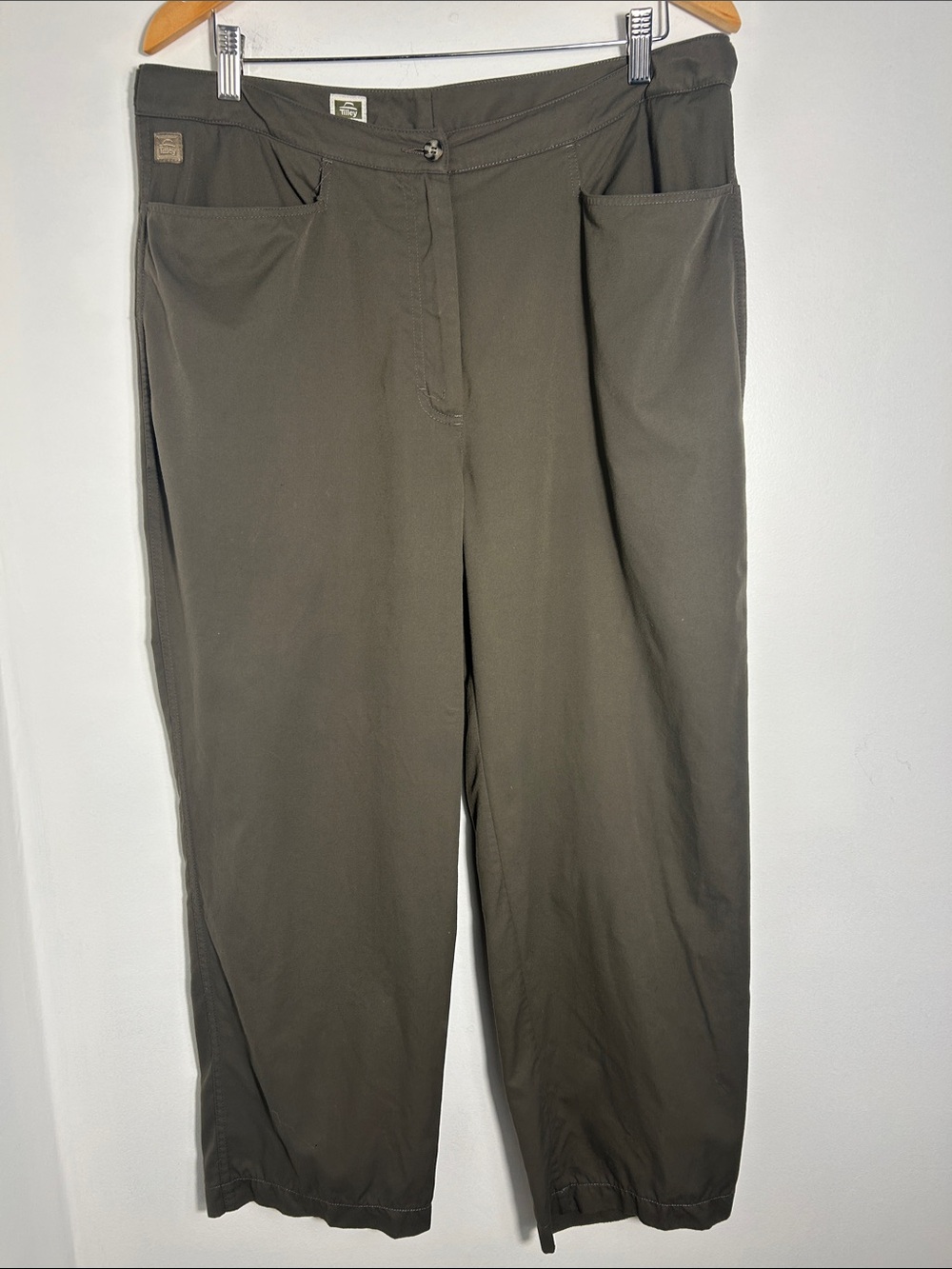 Tilley Made in Canada Olive Green Travel Pants Men’s Size 14 Lightweight